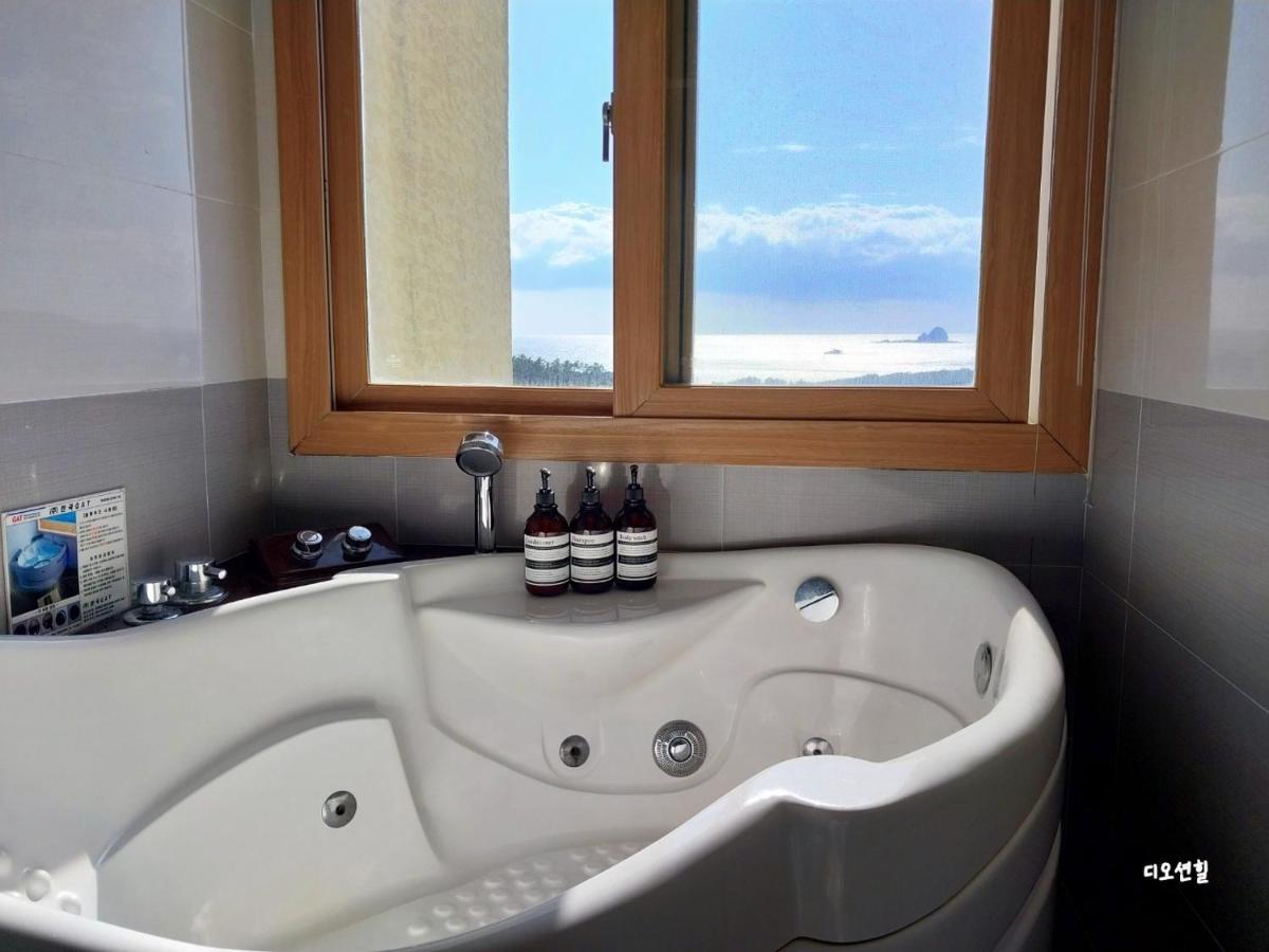 Jeju The Ocean Hill Pension مدينة سيوجويبو المظهر الخارجي الصورة