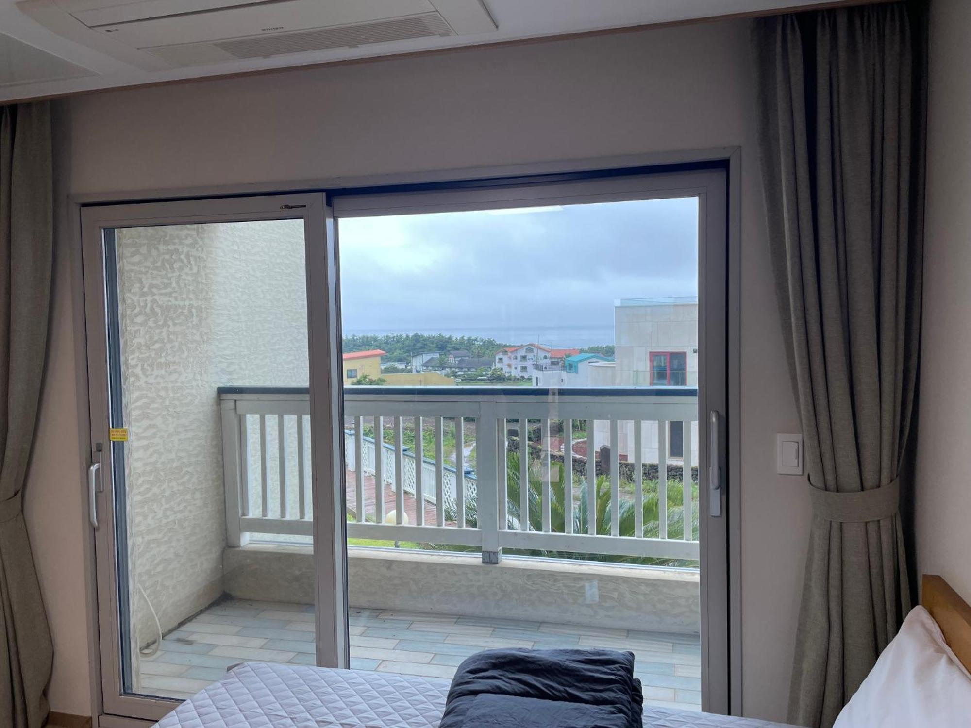 Jeju The Ocean Hill Pension مدينة سيوجويبو المظهر الخارجي الصورة