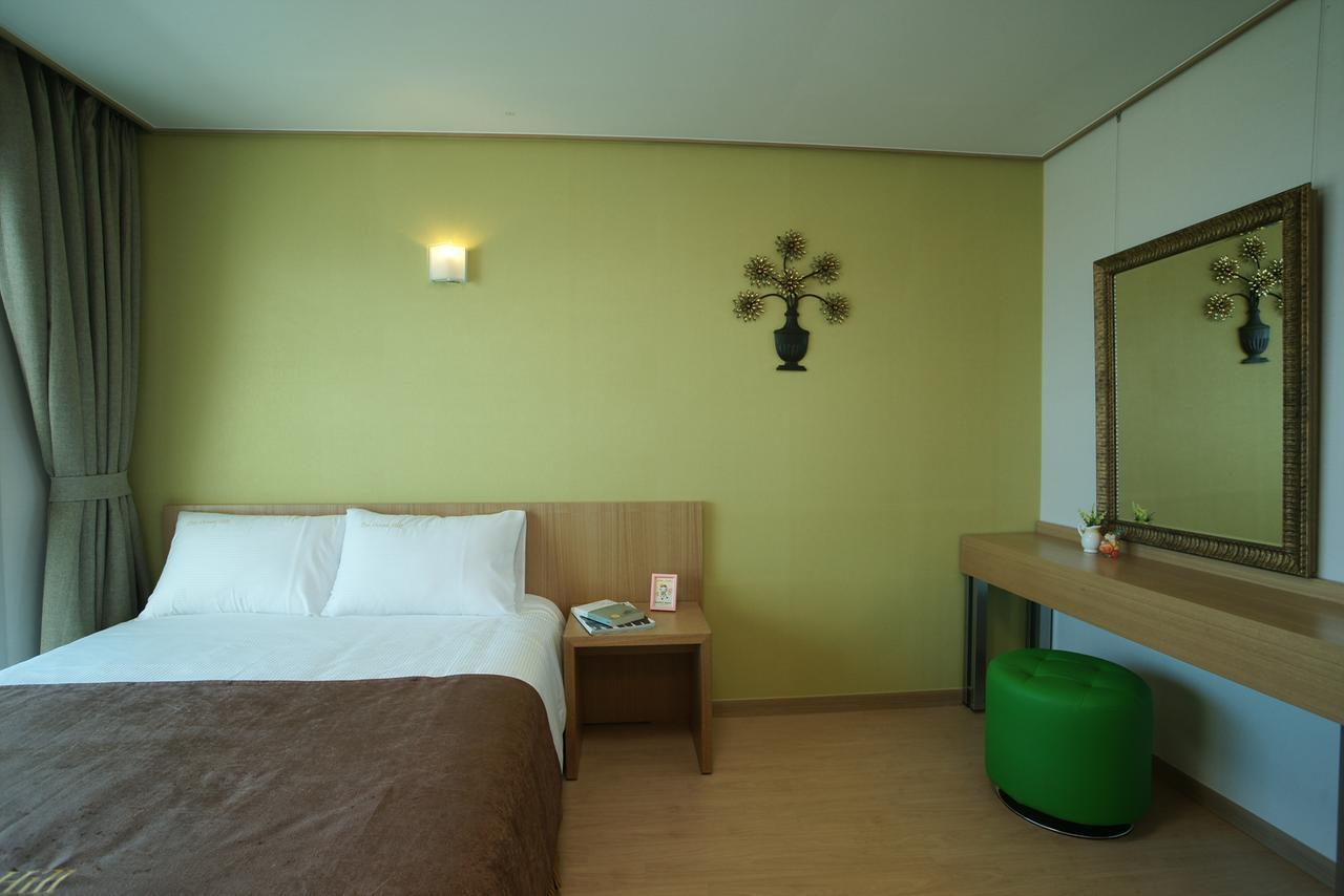 Jeju The Ocean Hill Pension مدينة سيوجويبو المظهر الخارجي الصورة