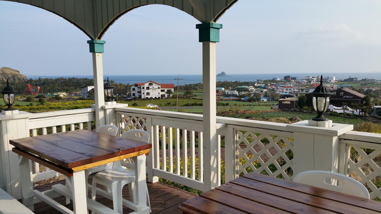 Jeju The Ocean Hill Pension مدينة سيوجويبو المظهر الخارجي الصورة